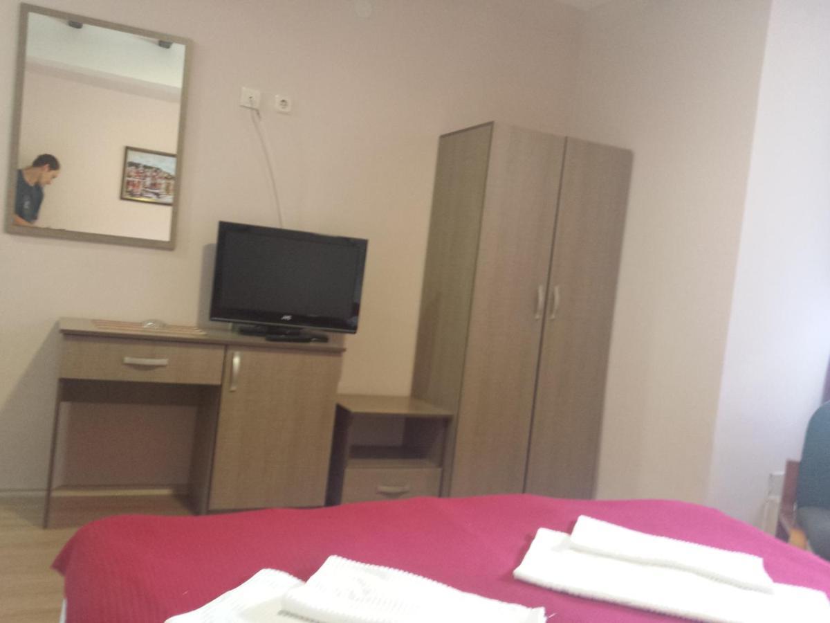 Guest House Ginek オフリド 部屋 写真